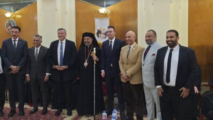 محمد رزق يشارك في احتفالات عيد الميلاد بمدينة نصر