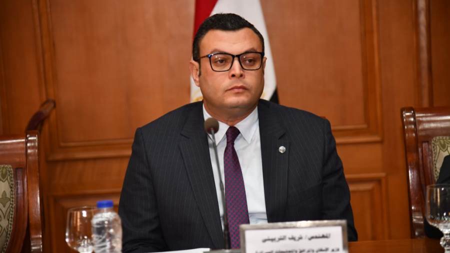 وزير الإسكان