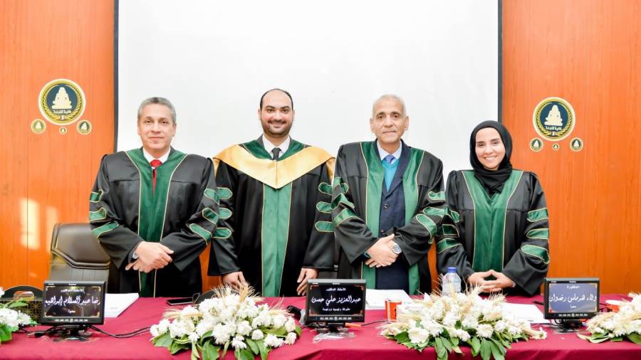 النائبة ولاء هرماس تشارك في مناقشة رسائل علمية