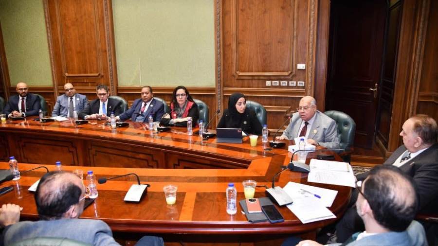 لجنة التعليم بمجلس الشيوخ