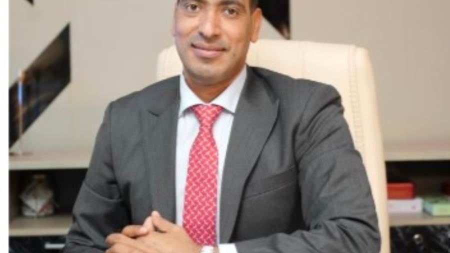 النائب محمود حسين طاهر