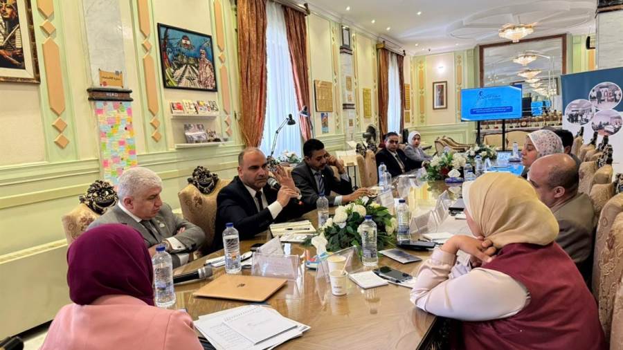 جلسة نقاشية لمركز مسارات للدراسات الاستراتيجية