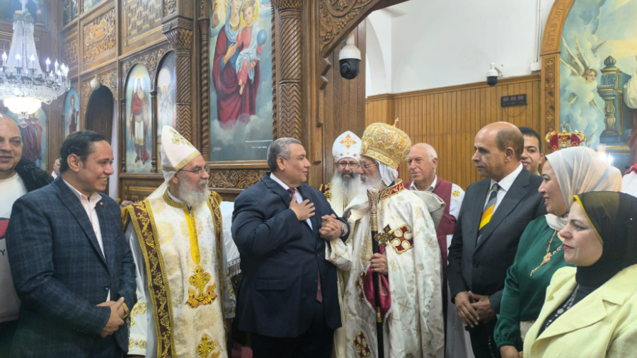 مصطفى سالم يهنئ المسيحيين بعيد القيامة