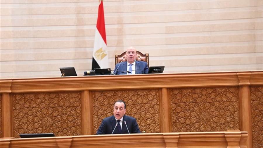 مدبولي أمام النواب: دعم ضخم للمواطنين يشمل 40 مليار جنيه للأسر وزيادة الدخول 21% ورفع الحد الأدنى لـ8 آلاف