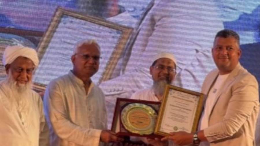 تكريم الدكتور محمد ممدوح في بنجلادش