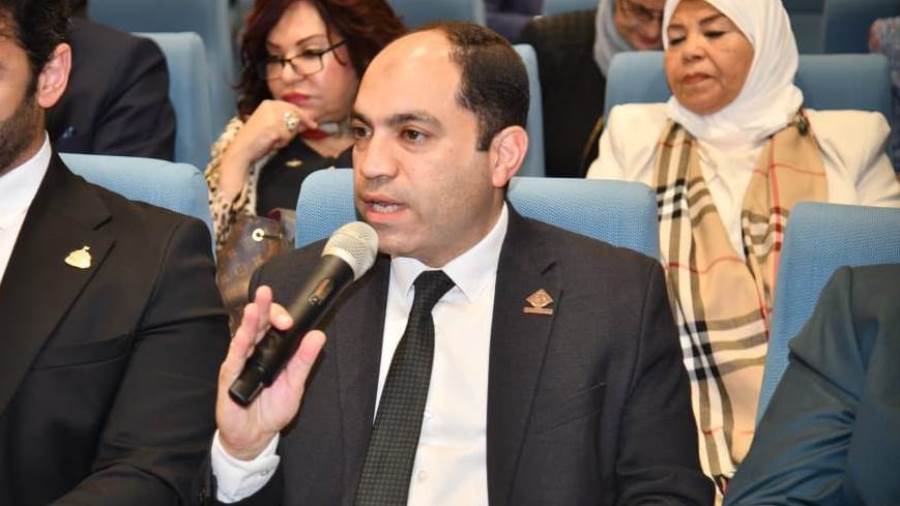 النائب عمرو درويش