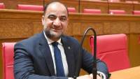 "وزير محترم".. النائب حاتم عبدالعزيز يدافع عن وزير الصحة: الأكثر تواصلًا مع البرلمان وبابه مفتوح دائمًا لمطالبنا