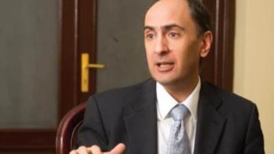 سفير أوكرانيا من البرلمان:ألف سائح علي الأقل يصلون يومياً إلي شرم الشيخ والغردقة