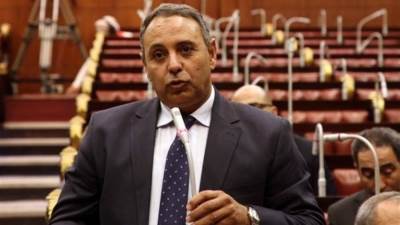 تيسير مطر أبرز المتبرعين بمستحقاتهم المالية فى مجلس الشيوخ