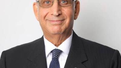 نائب بالشيوخ: رسائل الرئيس السيسى من باريس أظهرت شخصية مصر الحقيقة كحليف استراتيجي لا يمكن الاستغناء عنه