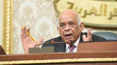 مجلس النواب يندد باستهدف مطار عدن ويؤكد: أعمال غير مسئولة