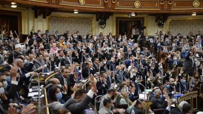 النائب أحمد السجيني: الحكومة قد تحضر أمام البرلمان غدا بعد استدعاء اللجنة العامة