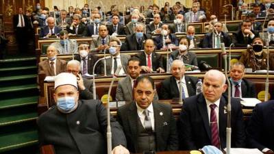 رئيس تعليم النواب يشيد بوزير التعليم العالي ويطالب بمحاسبة رؤساء الجامعات