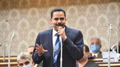 أشرف رشاد: ليس من حق رئيس الوزراء مخالفة القانون من أجل وزير الإعلام