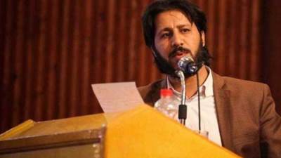 أحمد بلال: وزير التعليم يتجاهل المعلمين في سياساته