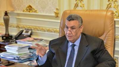 وكيل لجنة الخطة والموازنة يطالب بإلغاء وزارة قطاع الأعمال العام