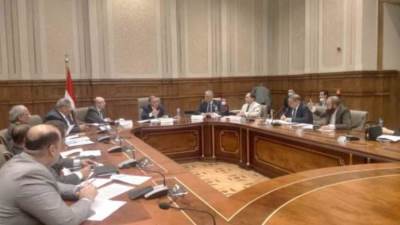 أحمد السجيني: الدولة ورثت مشكلات المحال العامة والتكاتك والتروسيكلات