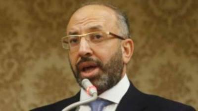 حسام المندوه يطالب بتضمين دروس عن مخاطر السوشيال ميديا في المناهج الدراسية