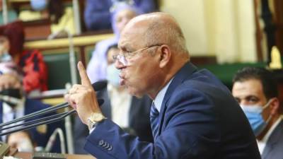 كامل الوزير: صرفنا 1.7 مليار جنيه لتطوير محطات السكك الحديد «صور»