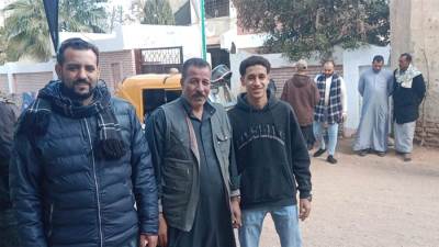 إقبال كثيف على لجنة مدرسة الدكتور سعيد عبد العال بفاقوس في جولة الإعادة بانتخابات مجلس النواب