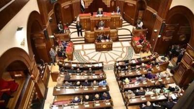 التصالح بـ3 أمثال والسجن عند الانقطاع.. تفاصيل مشروع قانون الكهرباء بعد موافقة الشيوخ