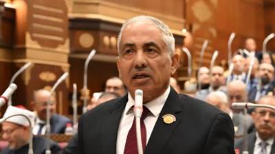 وكيل أول "الشيوخ" يهنئ الرئيس السيسي والشعب المصري بمناسبة العام الجديد