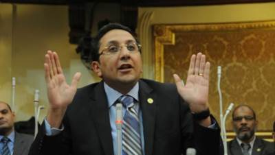 ارتفعت بنسبة 42.5%.. إيهاب رمزي يطالب الحكومة بخطة استثمارية لتحويلات المصريين