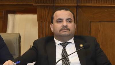 صالح محمود يطالب بضمانات دستورية لحماية مجانية العلاج بالمستشفيات الجامعية