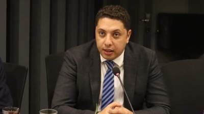 قاسم: الدولة المصرية حريصة على تحديث وزيادة الأجور بشكل دوري لمواجهة التضخم