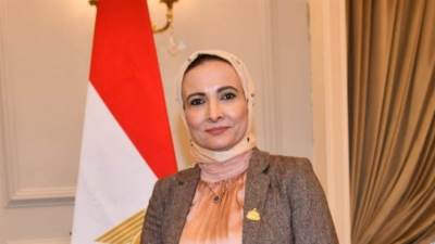 نشوة عقل: الرئيس السيسي وضع الحقائق أمام المصريين لتعزيز الثقة والمصارحة