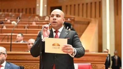 الرقابة الغائبة.. علي خليفة يضع "المحليات" في مأزق بسبب تراكم المخلفات