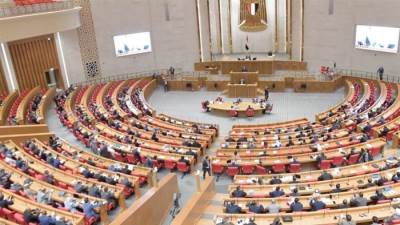 للاستفادة من الكفاءات.. مقترح برلماني بإجراء مسابقة لتعيين حملة الماجستير والدكتوراه بالجهاز الإداري للدولة