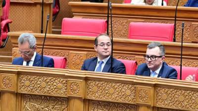 وزير المالية يعلن تفاصيل موازنة 2026/2027 من البرلمان.. زيادات كبيرة في الرواتب وحوافز جديدة للمعلمين والقطاع الطبي