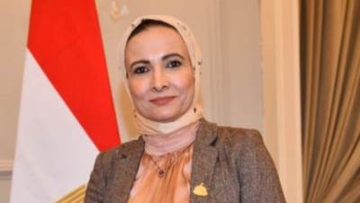 حماية نوعية.. نشوة عقل: تفعيل آليات حماية الأطفال على الإنترنت لا يستهدف الحجب الكامل ويعتمد على ضبط المحتوى وفق السن | خاص