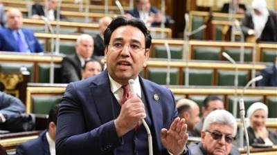 النائب أيمن محسب يطالب الحكومة بكشف آليات تنفيذ تيسيرات المشروعات المتعثرة.. وضمان عدم تحولها لبوابة تسقيع الأراضي الصناعية