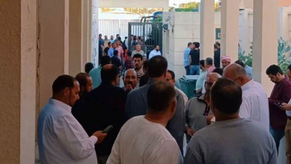 زحام كبير على سفارة مصر بقطر في اليوم الثاني للتصويت بانتخابات مجلس النواب