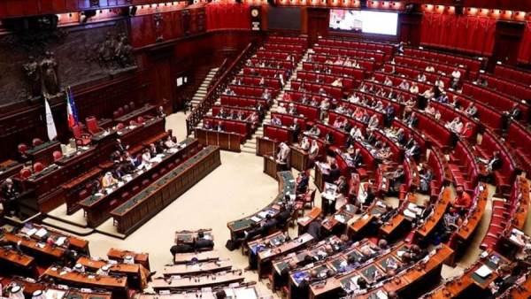 رئيس البرلمان العربي: 30 عاما على برشلونة تثبت ضرورة الشراكة الأورومتوسطية لمواجهة الأزمات