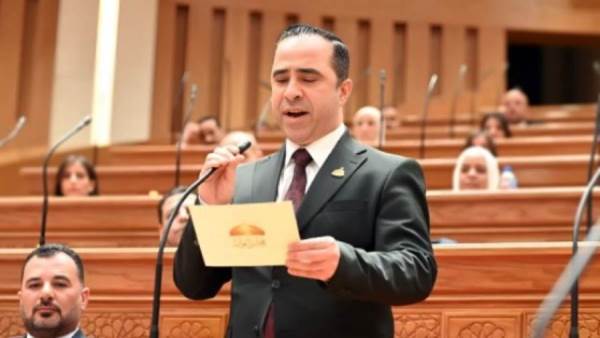 ثورة إجرائية لإنهاء "بيروقراطية التراخيص".. برلماني يتقدم بمقترح "الملف الموحد" لوزير الصناعة| خاص