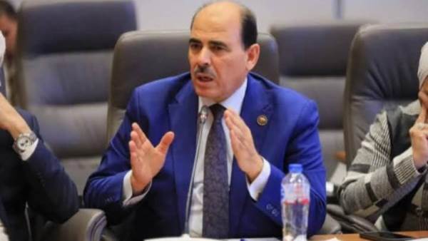 زكريا حسان: الدولة تدرس جميع السيناريوهات لحماية الاقتصاد من تداعيات التوترات